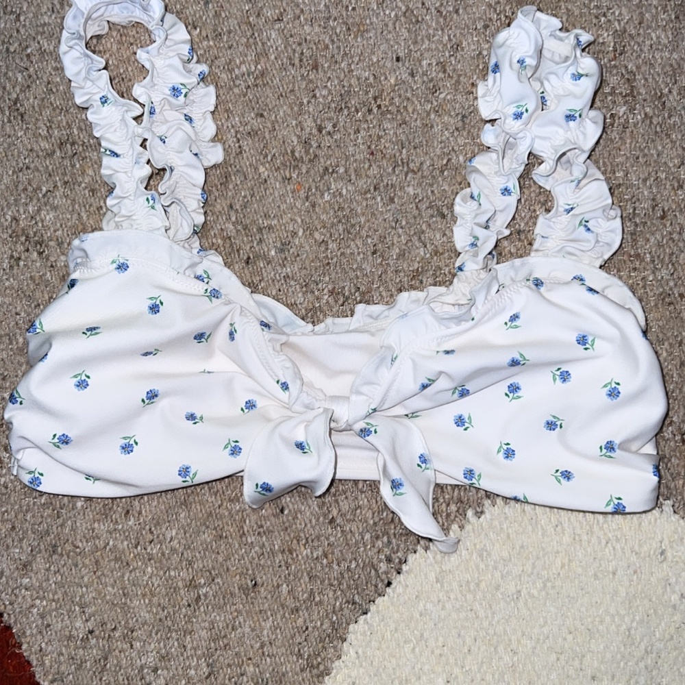 ISO H&M Floral Bikini Bottoms 8 ISO!